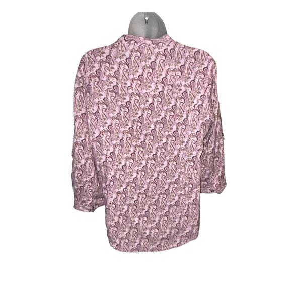 North Face Women's Large Pink Paisley Button Down Roll Tab Shirt V-neck - Picture 3 of 5